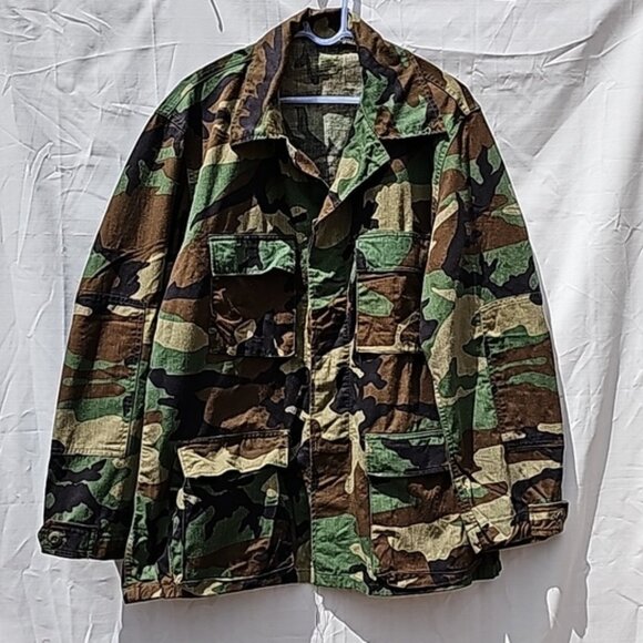 Shirt/Coat by Gibraltar Industries Inc. Large Long Woodlawn Camouflage Pattern - Picture 1 of 14